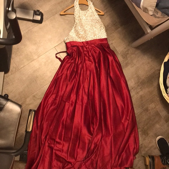 Prom dress - Picture 1 of 7